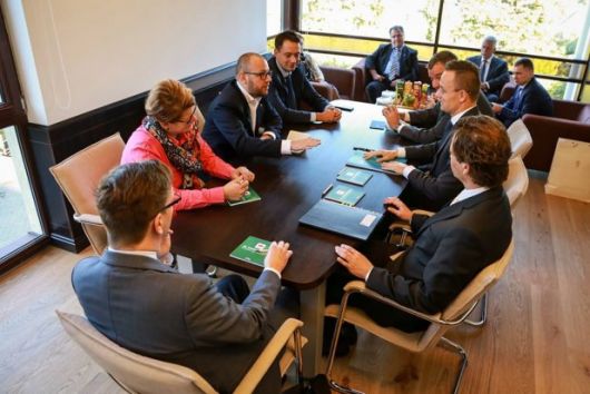 Delegația UDMR s-a întâlnit la Cluj cu ministrul de Externe al Ungariei, Szijjártó Péter – Este în interesul tuturor ca între România și Ungaria să existe un parteneriat, un dialog și relații economice puternice
