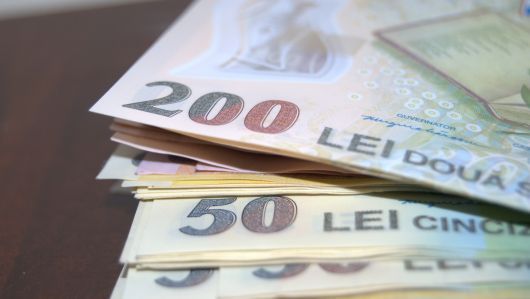 Parlamentul a făcut posibilă amânarea plății facturilor la utilități Parlamentul a făcut posibilă amânarea plății facturilor la utilități