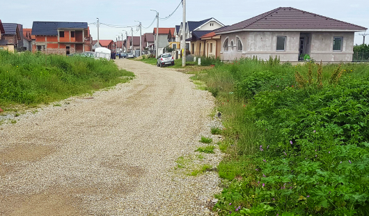 UDMR: administrațiile locale trebuie să aibă posibilitatea de a întreține străzile care traversează terenuri private UDMR: administrațiile locale trebuie să aibă posibilitatea de a întreține străzile care traversează terenuri private