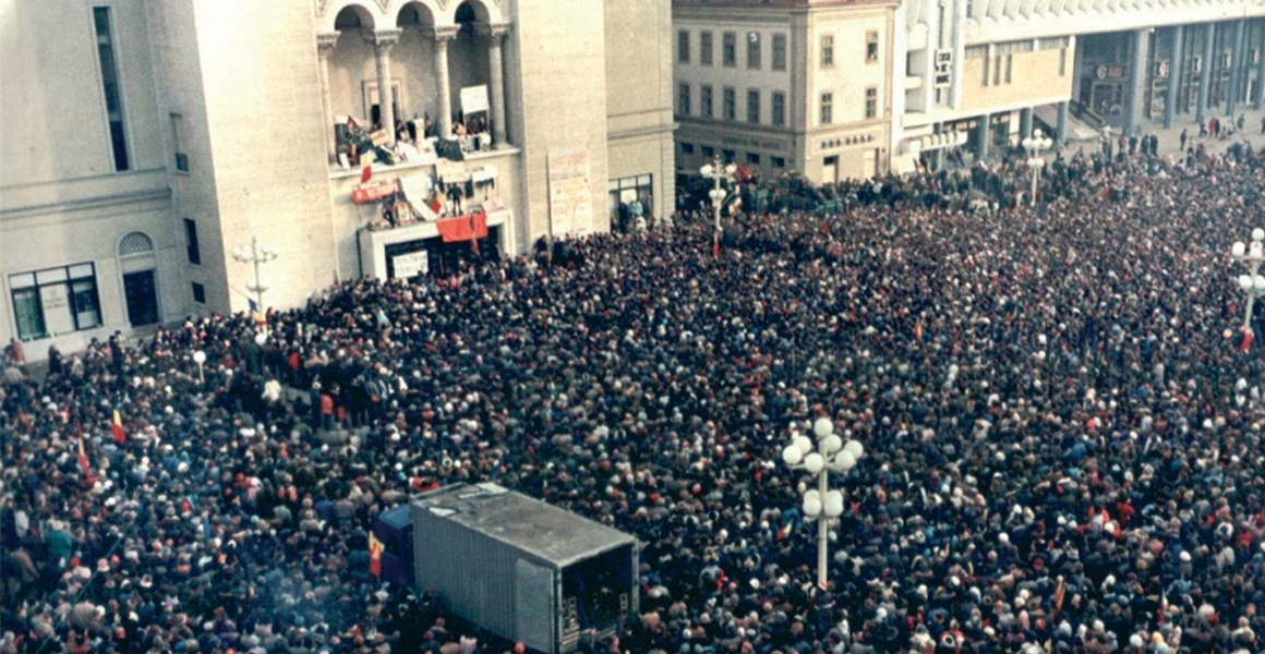 Parlamentul României a adoptat, la propunerea UDMR, o declarație consacrată Revoluției Române din decembrie 1989