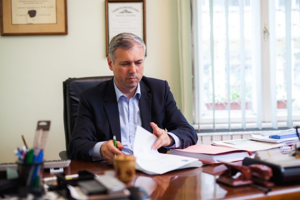 O administrație județeană mai apropiată de cetățeni – este deviza noului președinte al Consiliului Județean Mureș, Péter Ferenc